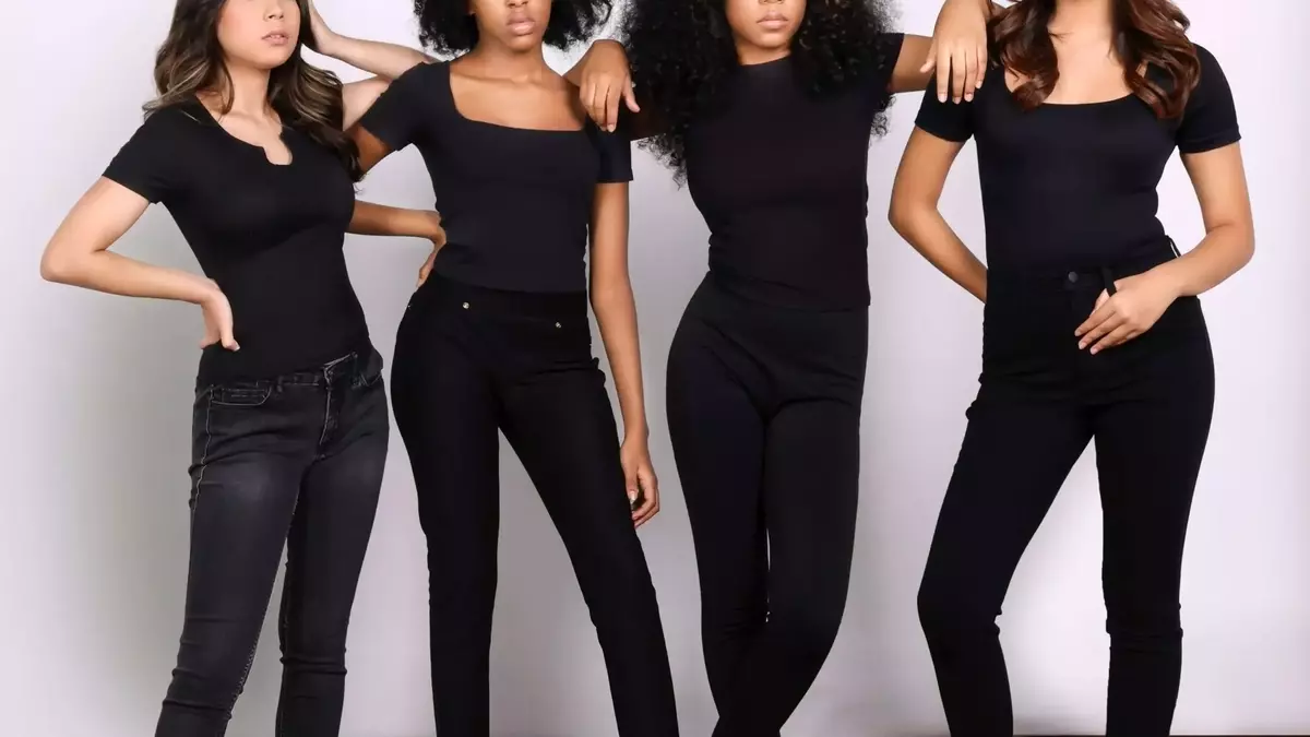 Finding a Modeling School: Starting Your Path to Professional Modeling