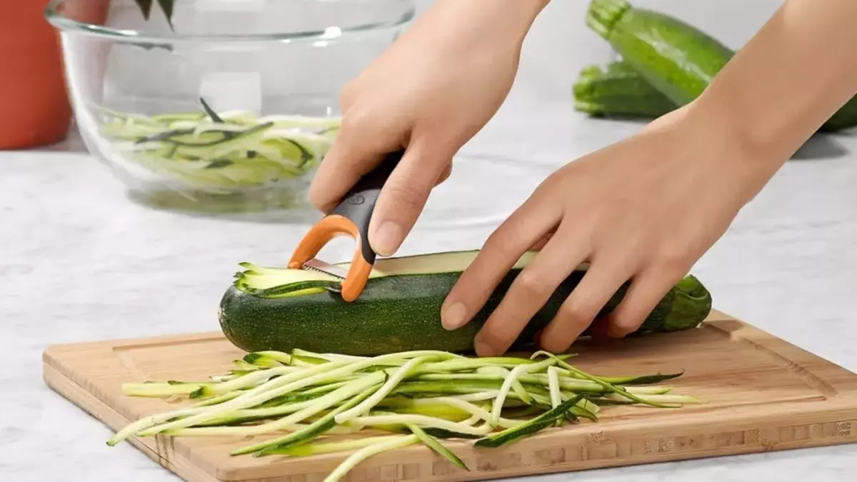 Essential No-Cook Kitchen Tools Under $20 for Effortless Summer Meal Prep