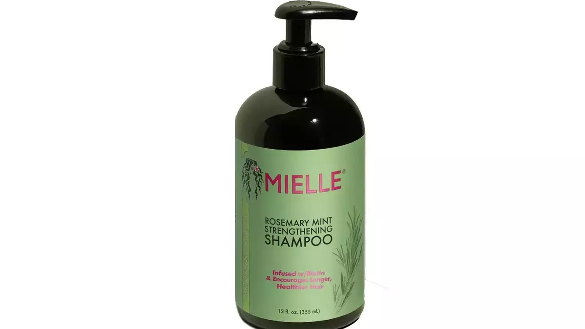 Revitalizing Hair After Childbirth: A Guide to Postpartum Hair Care
