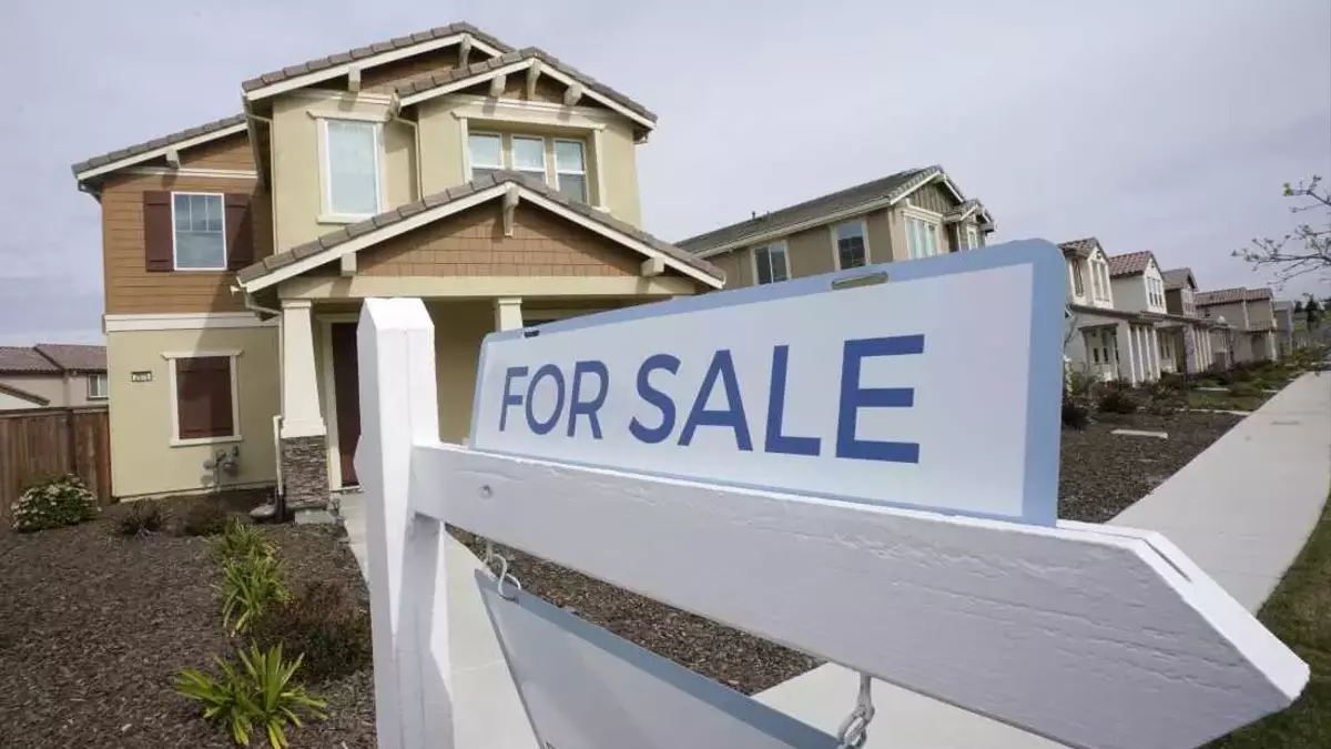 Exploring Assumable Mortgages: A Path to Lower Interest Rates in a Challenging Housing Market