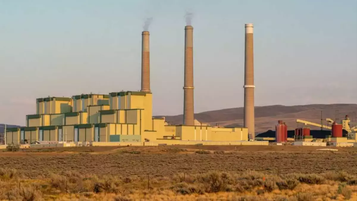 Federal Mandate on Coal Plant Sparks Legal Battle in Colorado