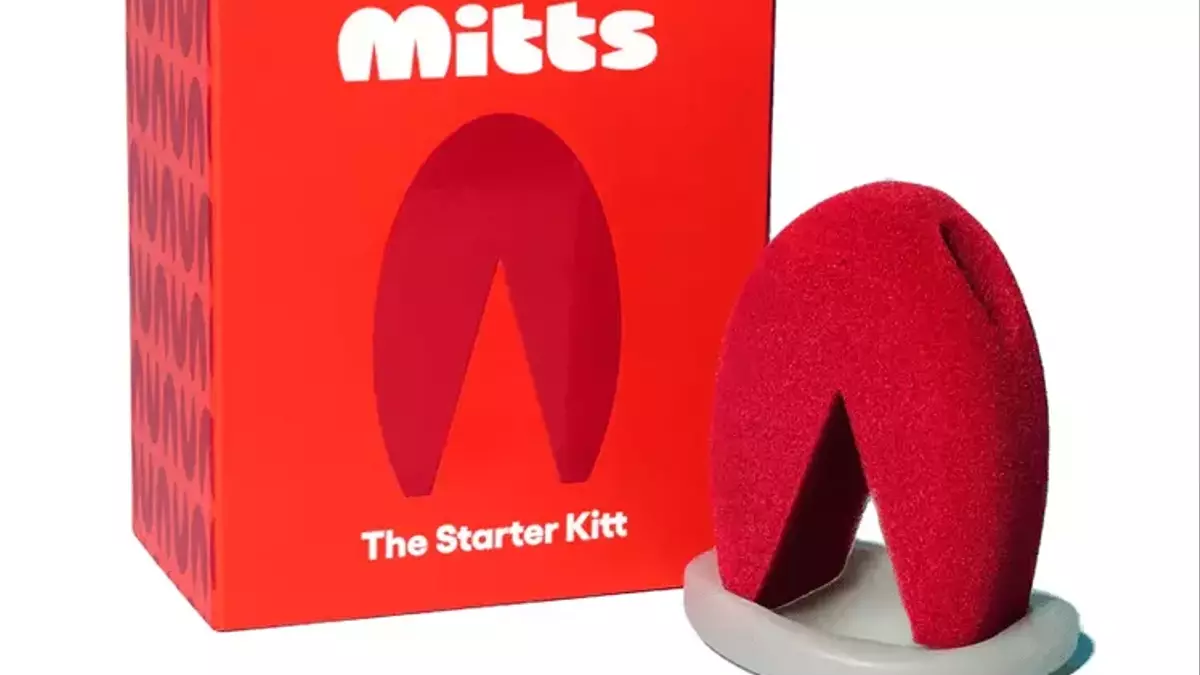 The Versatile Mitts Sponge: A Kitchen Essential Beyond Wine Glasses