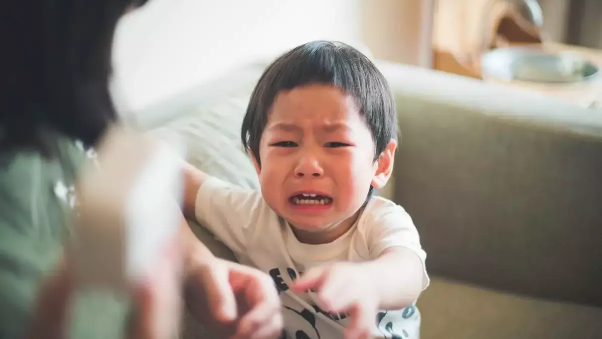 Understanding Disorganized Attachment in Children: Signs, Causes, and Solutions