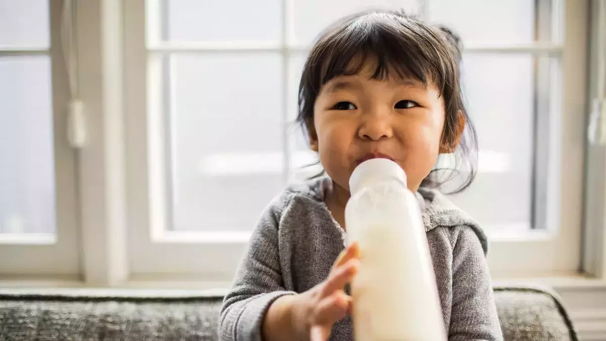 Debunking Toddler Formulas: Why Cow's Milk Reigns Supreme for Your Growing Child