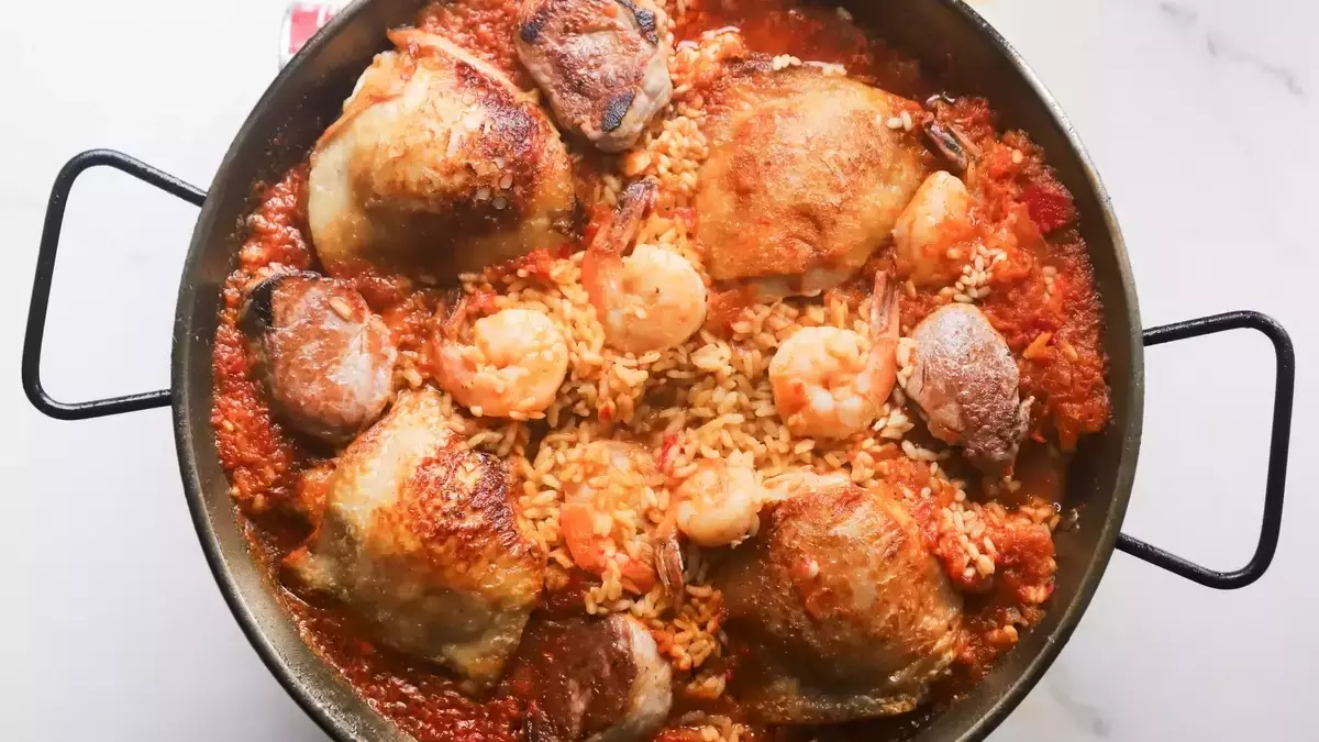 The Ultimate Guide to Selecting the Perfect Paella Pan