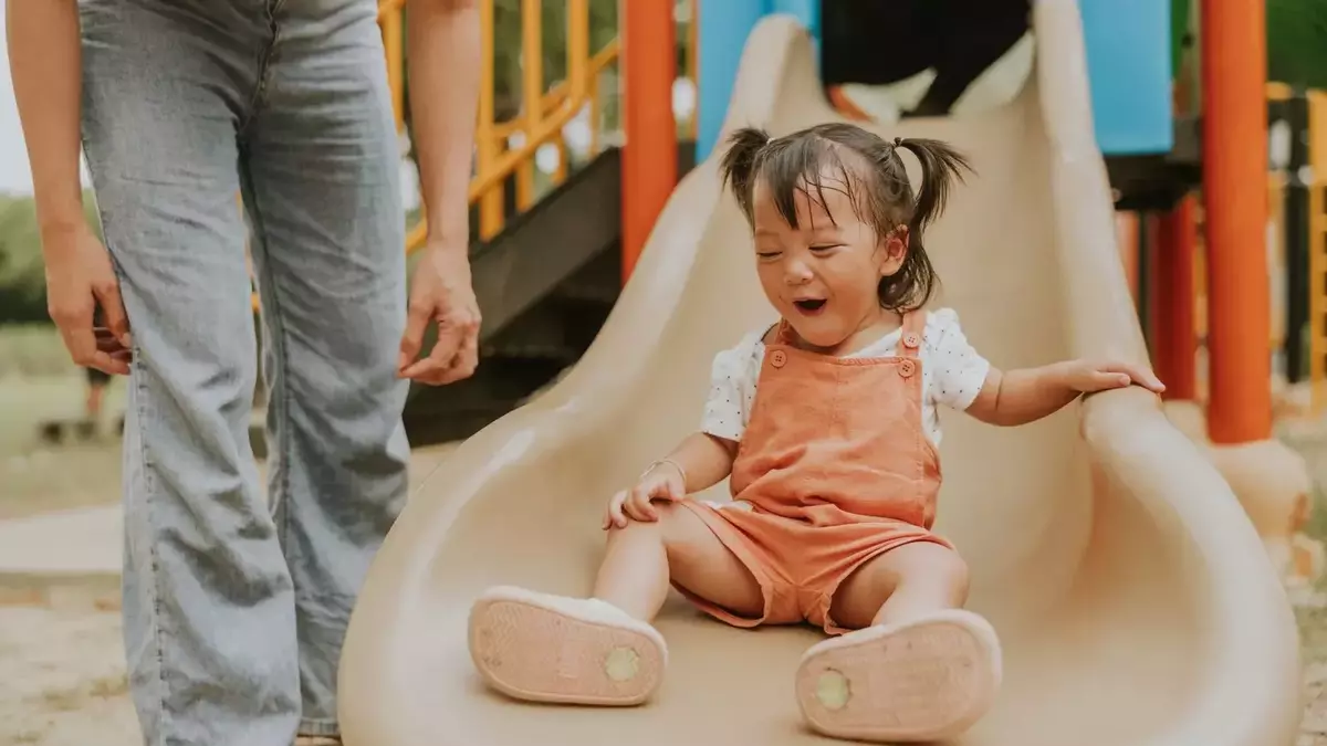 Understanding Panda Parenting: Nurturing Independent Children with Trust and Empathy