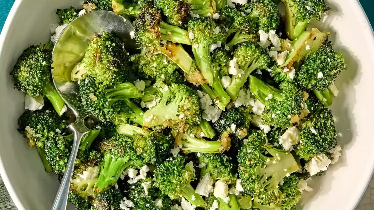Delectable Lemon Feta Melting Broccoli