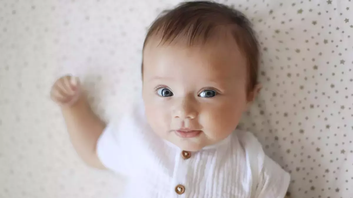 Choosing the Perfect Middle Name for Your Baby Girl: A Comprehensive Guide