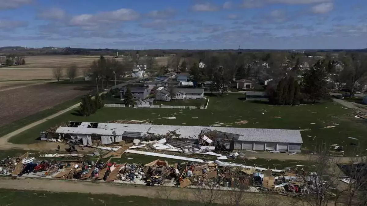 Midwest Communities Begin Recovery After Weekend Tornado Outbreak