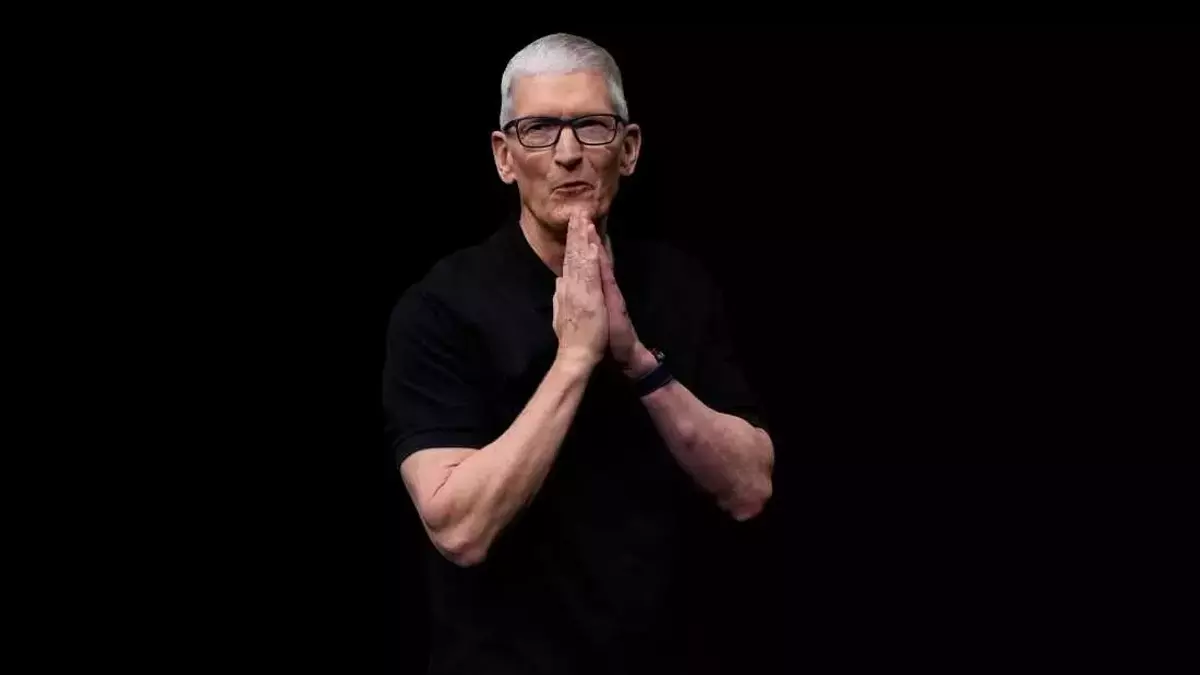 Tim Cook to Conclude Tenure as Apple CEO, John Ternus Named Successor Amid AI Transition