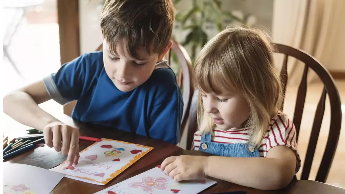 Creative Mother's Day Crafts Kids Can Make
