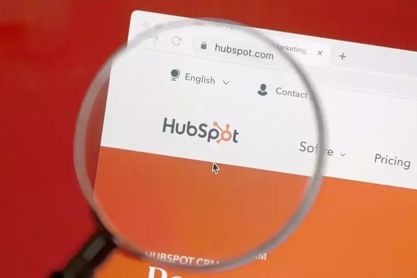 HubSpot Shares Plummet Despite Raised Guidance: A Deeper Look