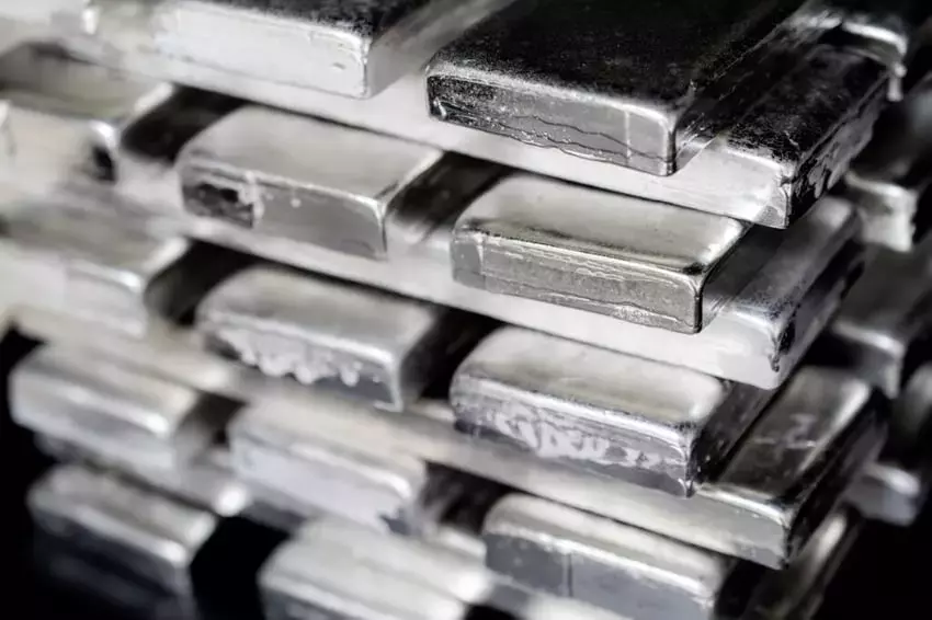 Silver's Market Trajectory: Shortages, Innovation, and Price Surge