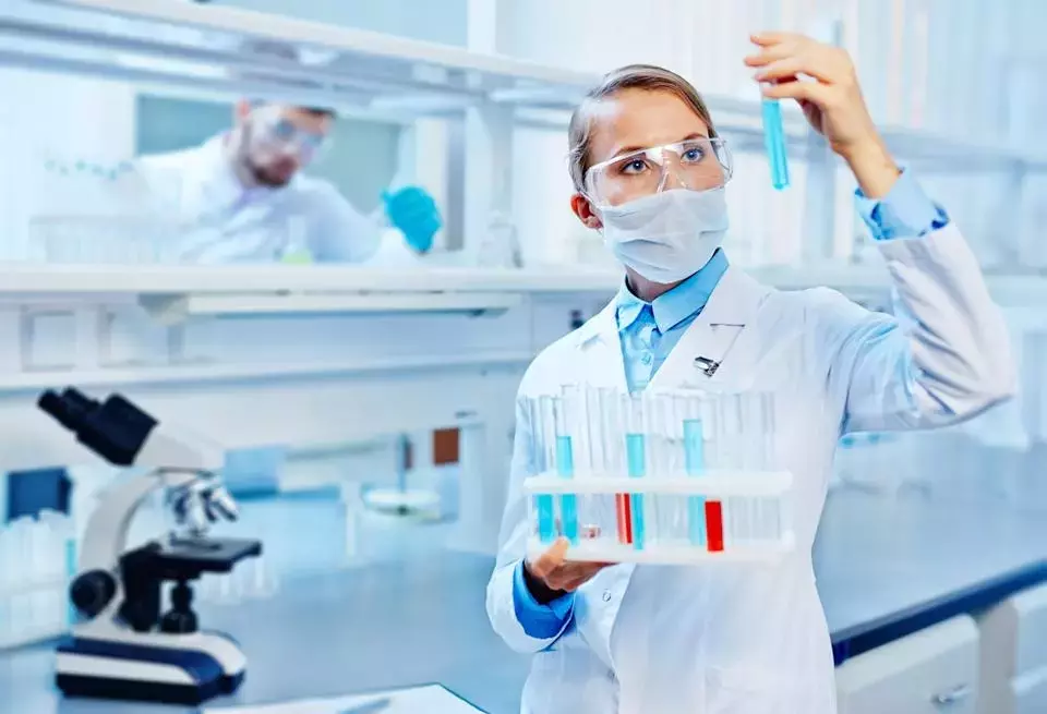 Analyzing Investment Potential: Is uniQure N.V. (QURE) a Good Buy?