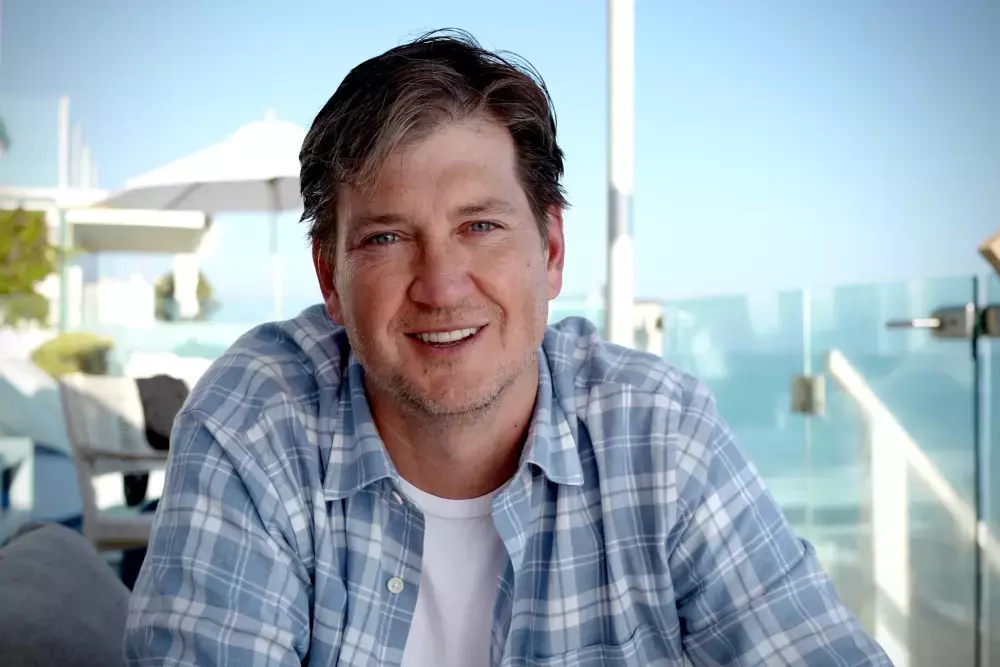 Bill Lawrence Honored as Project Healthy Minds Storyteller of the Year