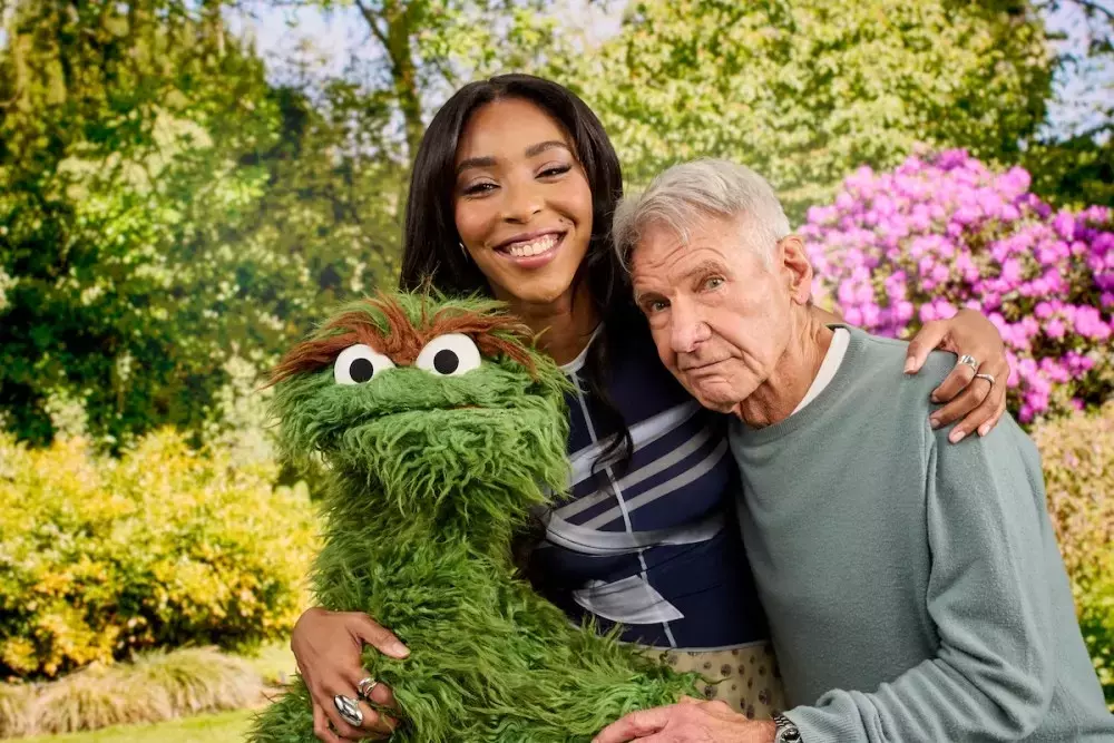 Shrinking Cast Joins Sesame Street for New Educational Shorts