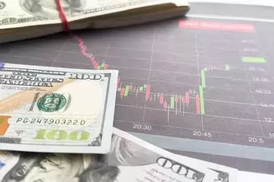 Leading Analysts Downgrade Hanover Insurance and Other Stocks: Key Insights for Investors