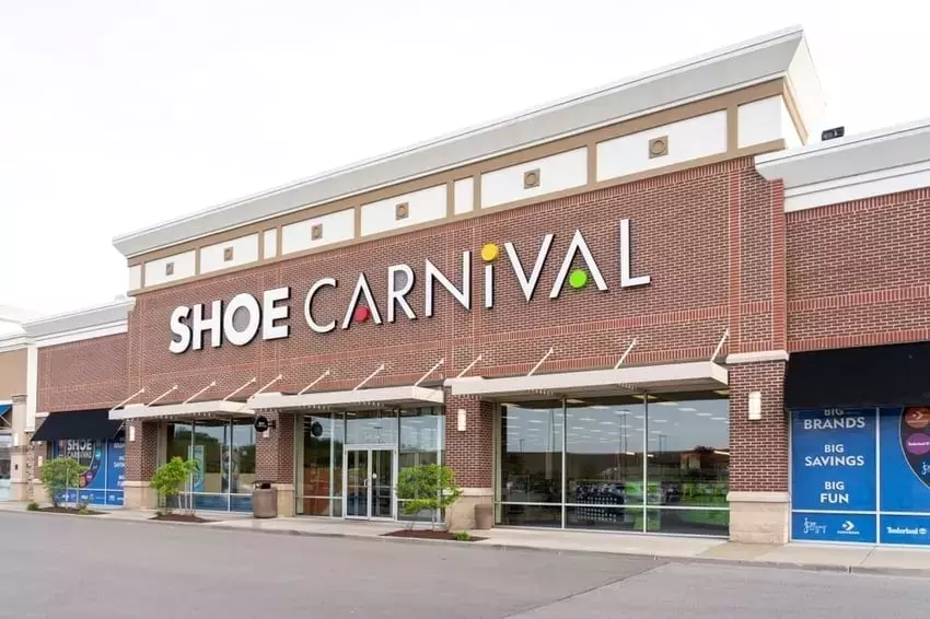 Shoe Carnival Exceeds Q1 Expectations, Raises Sales Forecast Amid Improving Trends