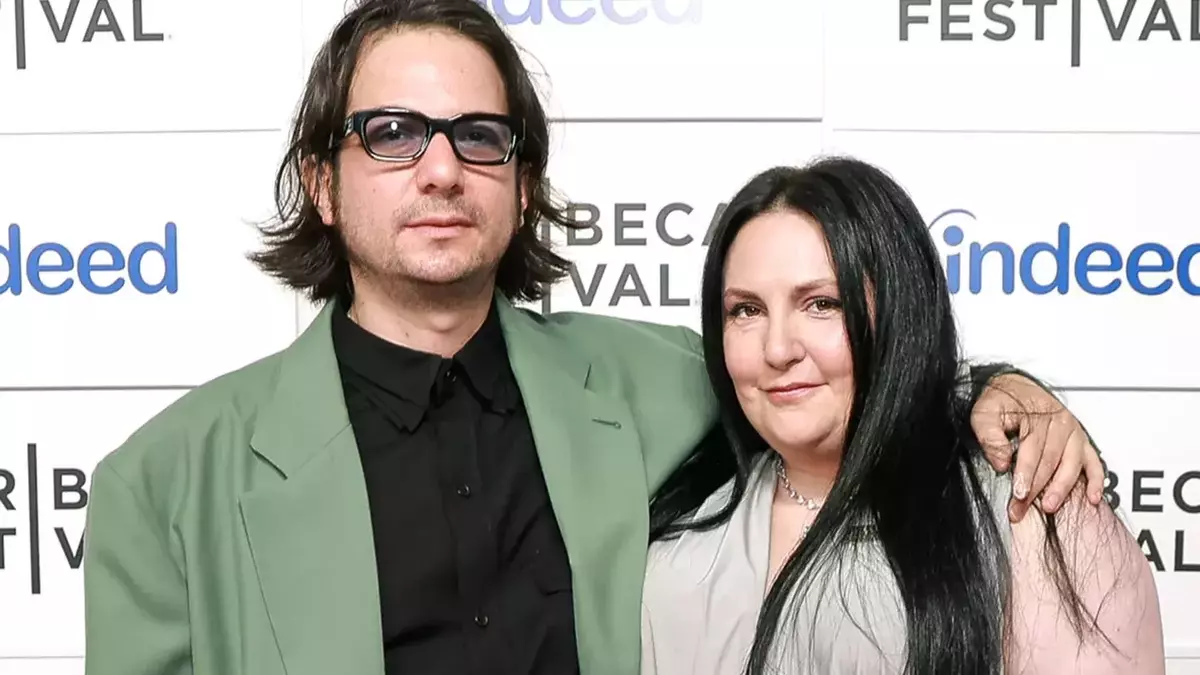 Lena Dunham's Husband Thought She Was a Curve Model Before They Met