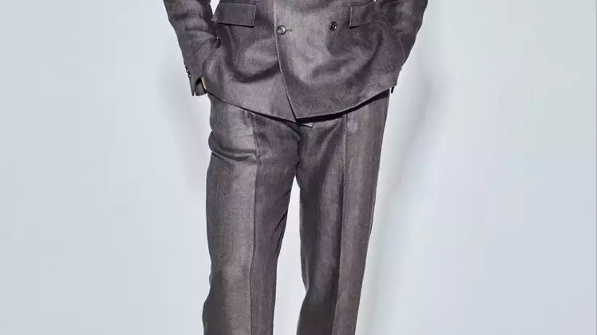 The Ultimate Guide to Men's Linen Suits: Stay Cool and Stylish in 2026