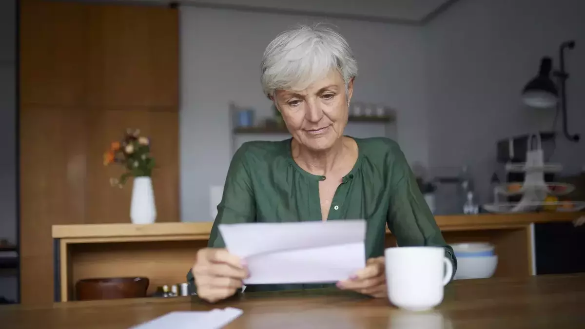 Navigating Retirement Finances: Social Security and 401(k) Realities at 65