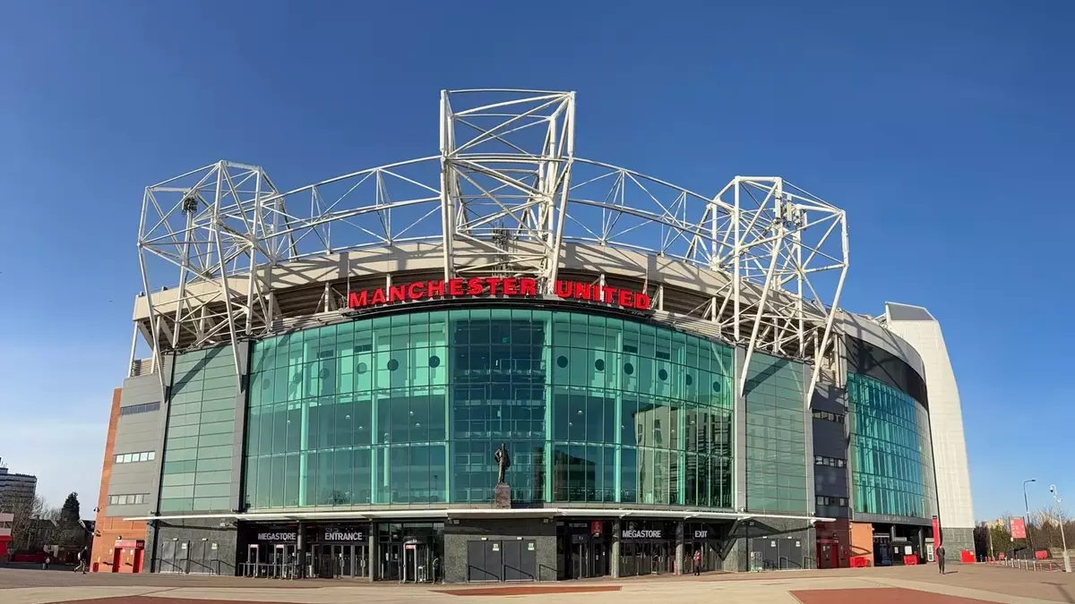 Manchester United's Financial Rebound with Champions League Return