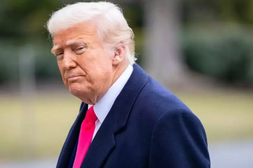 Schiff Alleges Trump Administration Aided Corporations in Evading $40 Billion in Taxes Amidst Rising Costs for Americans