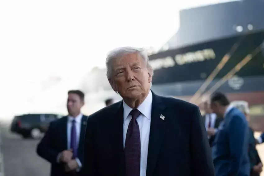 Republicans Oppose Trump's Proposed $1.8 Billion Fund for 'Weaponization Victims,' Democrats Introduce Bill to Block 'Slush Fund'