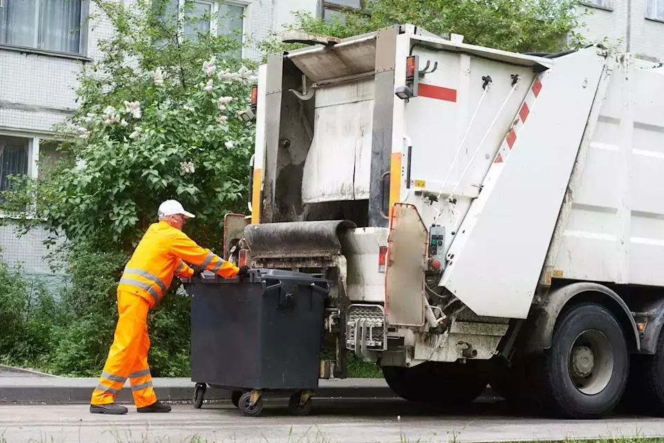 Waste Management's Strategic Advantage: Unmatched Scale and Infrastructure