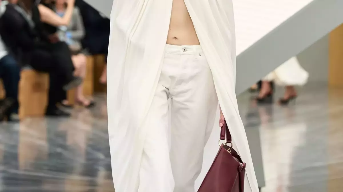 White Jeans: From Risky Wardrobe Item to Chic Fashion Essential