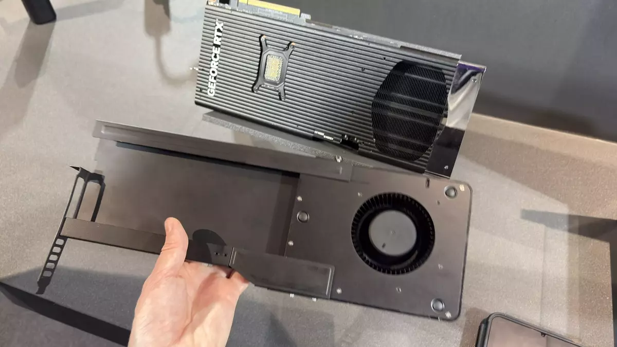 Cooler Master Revives Blower-Style Cooling with MasterFlow GPU Accessory