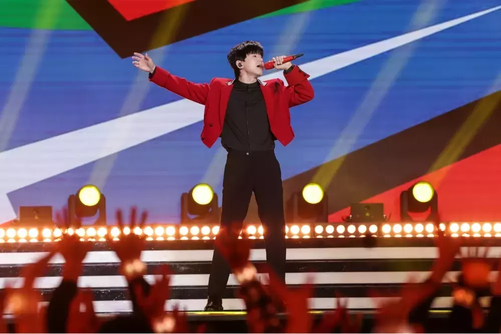Jason Zhang Partners with Universal Music Greater China; UMG Invests in Thai Distributor Solution One