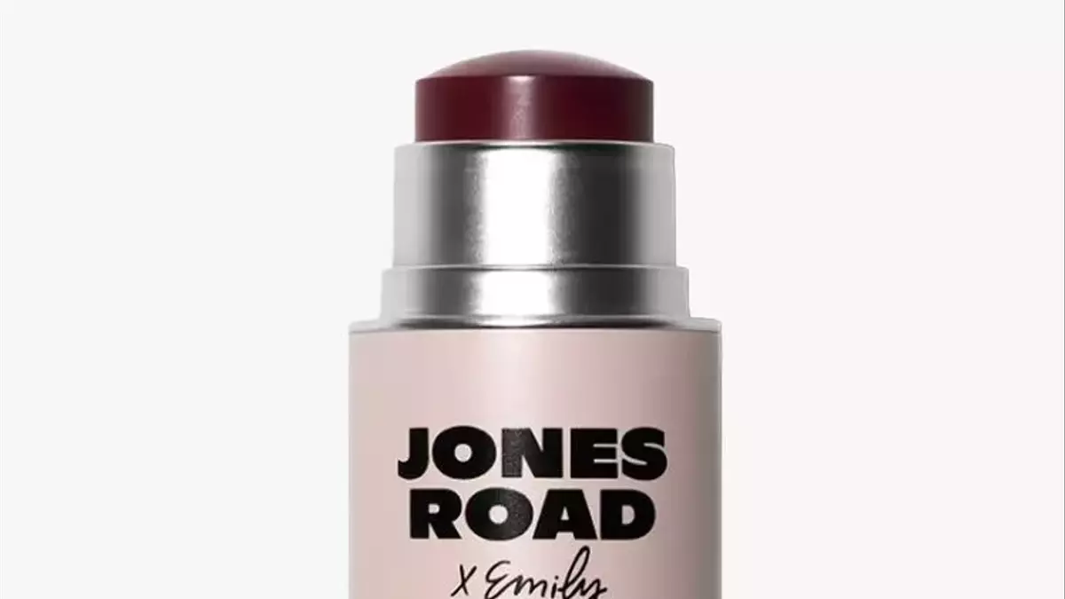 Achieving Youthful Radiance: Bobbi Brown's Blush Secrets for Ageless Skin