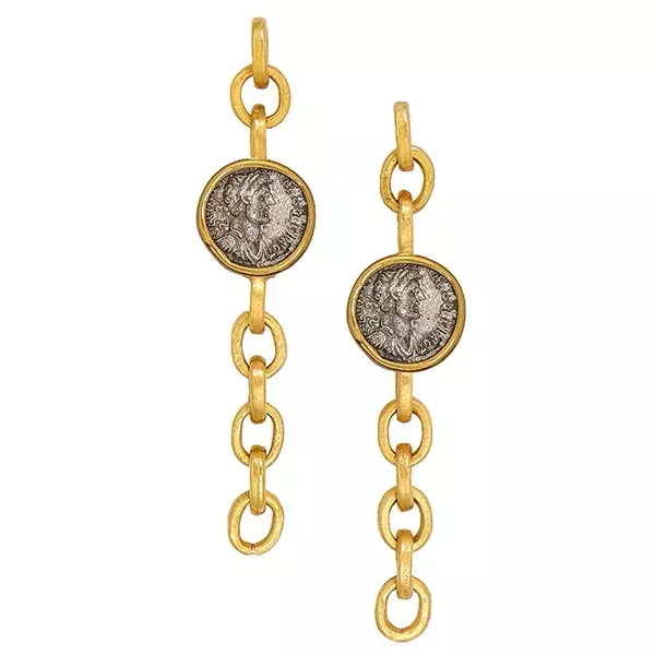 A Curator's Insights on the Latest Jewelry Trends at Vegas Shows
