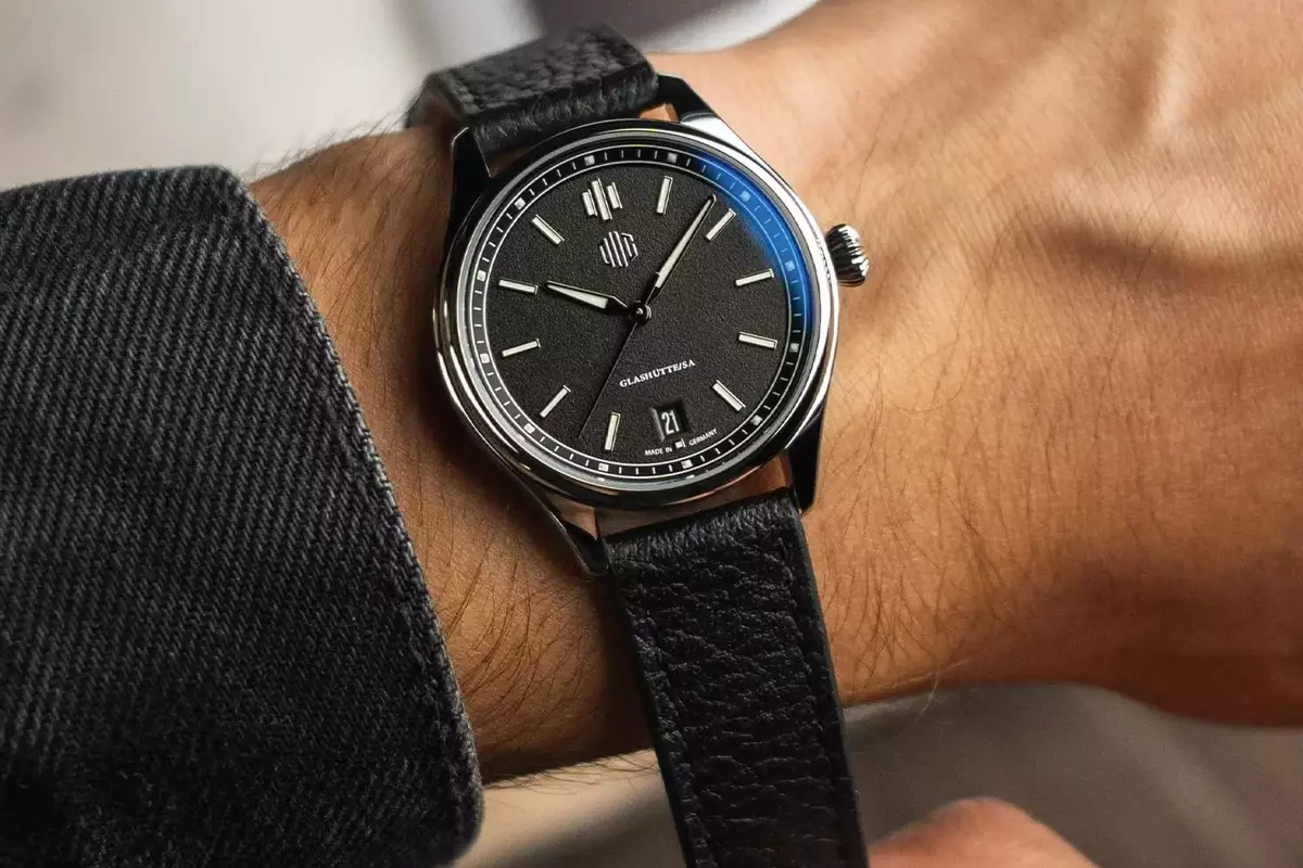 DUG Glashütte Unveils New Purist 37 Collection: Compact Elegance Meets Saxon Craftsmanship