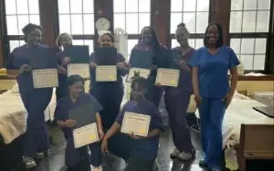 How to get a CNA license in the United States?