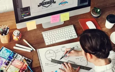 Formation graphiste en ligne : comment devenir graphiste à distance ?