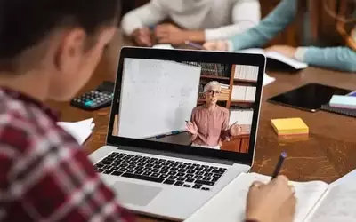 Exploring the World of Online Colleges