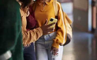 Instagram Launches School Program to Combat Cyberbullying