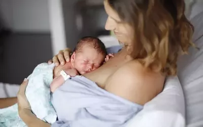 Melodies in Labor: The Harmonious Trend of Birth Playlists