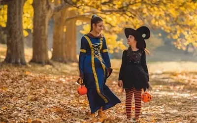 Navigating Tween Social Dynamics: The Halloween Costume Dilemma