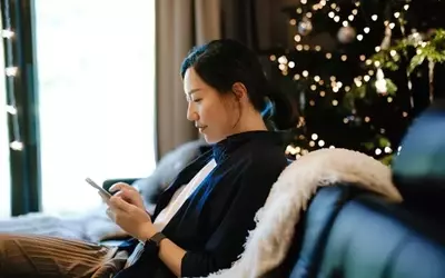 Navigating Holiday Spending: Expert Advice on Saying No to Costly Obligations