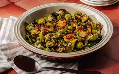 Crispy Brussels Sprouts with Sweet Chili Sauce (Nam Chim Gai)
