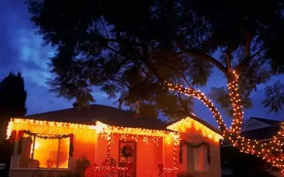 Military Families Ordered to Remove Early Holiday Decorations