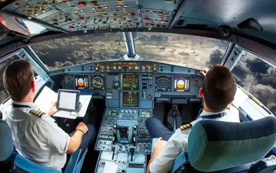 Career Outlook for Pilot Training Course: Pay, Prospects, and Practical Value