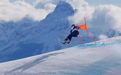 Lindsey Vonn's Olympic Dream Ends in Dramatic Downhill Crash