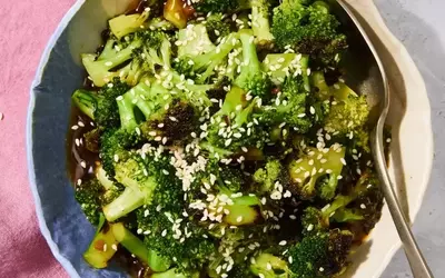Quick & Healthy Teriyaki Broccoli in Just 10 Minutes