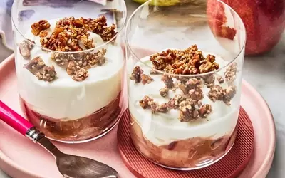 Nourishing Pear and Yogurt Parfait: A Delightful Start to Your Day