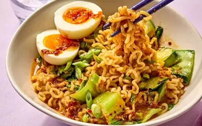 Quick and Flavorful Miso Butter Ramen: A 15-Minute Delight