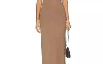 Discover Unbeatable Deals: Fashion Editor's Top Picks from Revolve's Sale